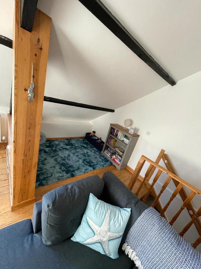 Harbour Loft! Newly Refurbished 3 Bed Flat! Daire Burry Port Dış mekan fotoğraf